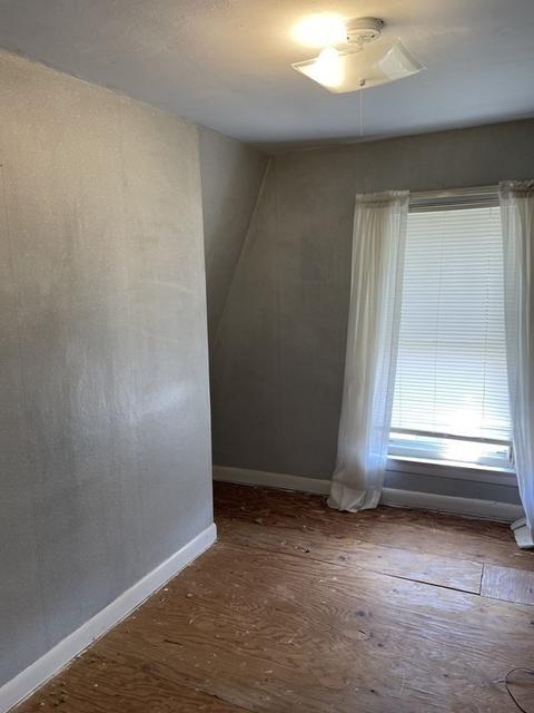 28 Cole St, Springfield, MA 01119 photo 9
