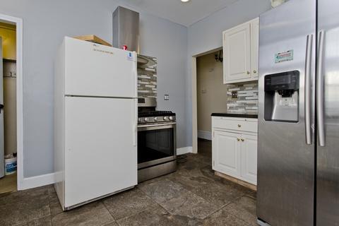 64 Westford Ave, Springfield, MA 01109 photo 16