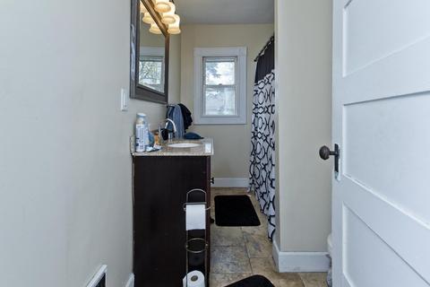 64 Westford Ave, Springfield, MA 01109 photo 25