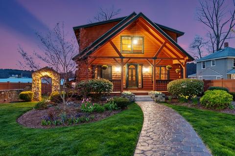 37 Taft Ave, Mendon, MA 01756 photo 2