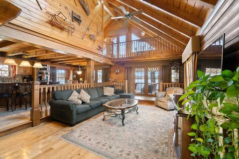 37 Taft Ave, Mendon, MA 01756 photo 7