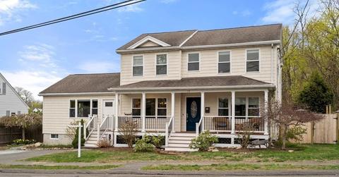 19 Prince Pl, Danvers, MA 01923 photo 2
