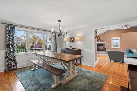 19 Prince Pl, Danvers, MA 01923 photo 4