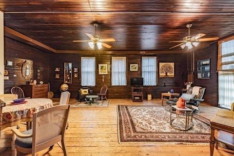 360 Maple St, Springfield, MA 01105 photo 10