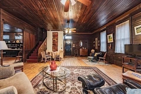 360 Maple St, Springfield, MA 01105 photo 12