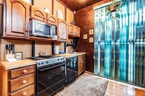 360 Maple St, Springfield, MA 01105 photo 17