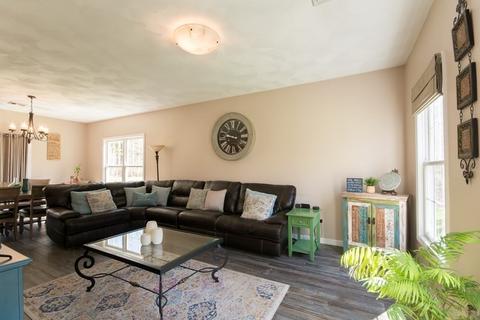 88 Old Farm Ln, Fall River, MA 02720 photo 13