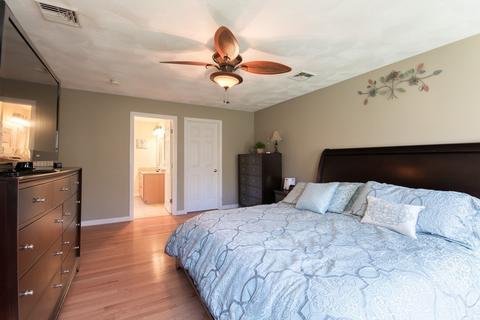 88 Old Farm Ln, Fall River, MA 02720 photo 21