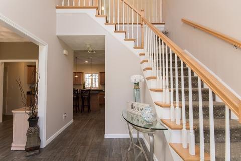 88 Old Farm Ln, Fall River, MA 02720 photo 5
