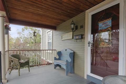 16 Riverview St, Springfield, MA 01108 photo 2