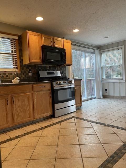 2105 Page Blvd, Springfield, MA 01151 photo 4