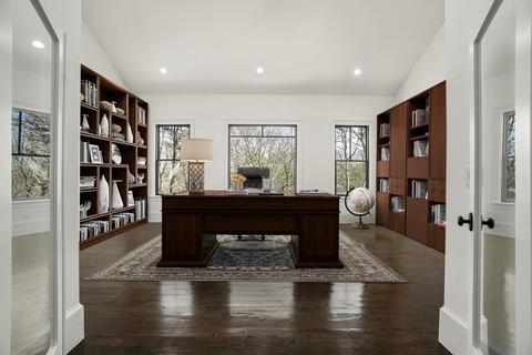 41 Weaver Rd, Barnstable, MA 02632 photo 2