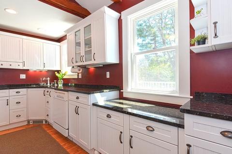 76 Maple St, Framingham, MA 01702 photo 17