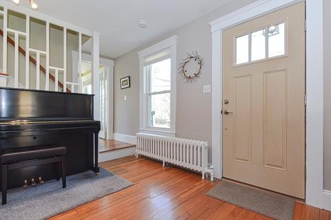76 Maple St, Framingham, MA 01702 photo 13
