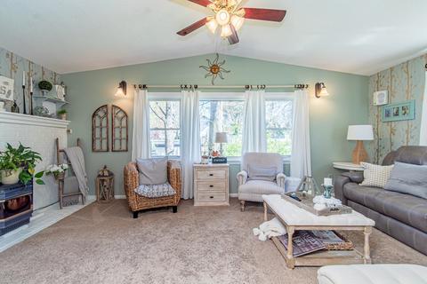 46 E Street Ave, Chicopee, MA 01020 photo 14