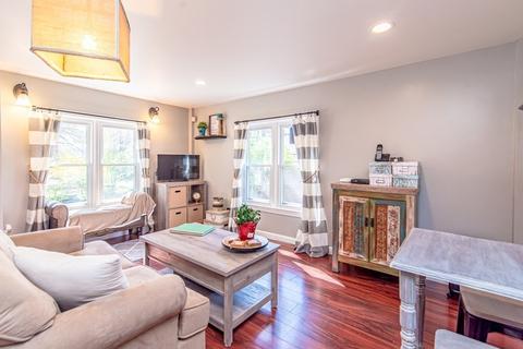 46 E Street Ave, Chicopee, MA 01020 photo 5