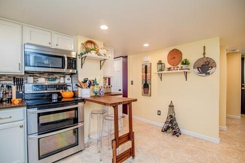 46 E Street Ave, Chicopee, MA 01020 photo 13