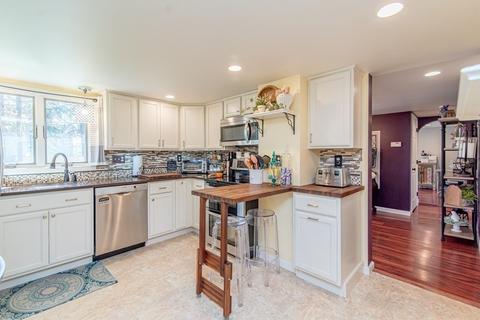 46 E Street Ave, Chicopee, MA 01020 photo 9