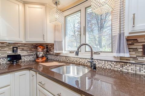46 E Street Ave, Chicopee, MA 01020 photo 11