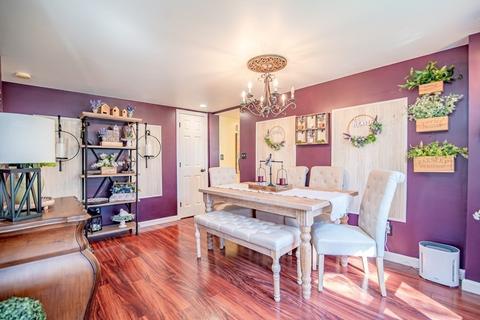 46 E Street Ave, Chicopee, MA 01020 photo 7