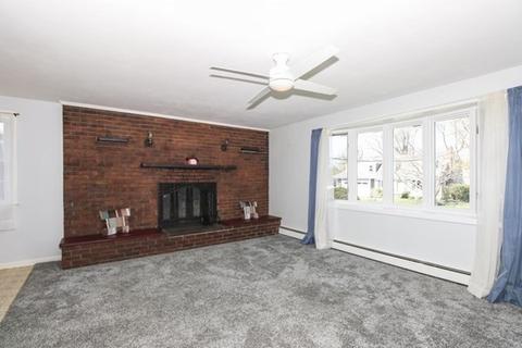2 Pleasant View Dr, Canton, MA 02021 photo 10