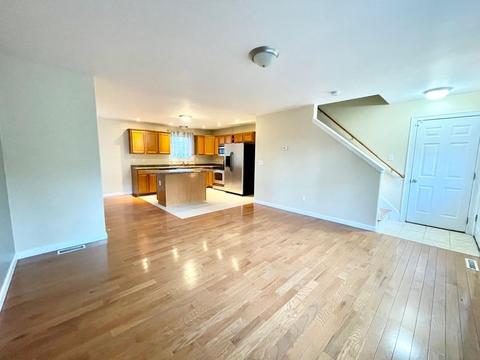 13 Ruskin St, Springfield, MA 01108 photo 4