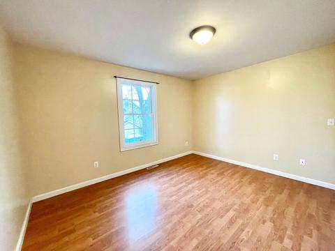 13 Ruskin St, Springfield, MA 01108 photo 16