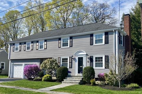 77 Centre Ln, Milton, MA 02186 photo 1