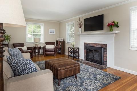 77 Centre Ln, Milton, MA 02186 photo 4