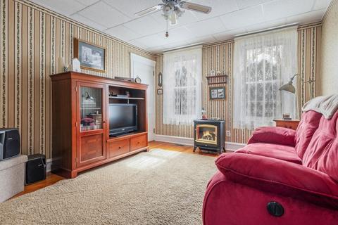 10 Burke St, Fall River, MA 02720 photo 4