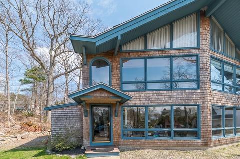 9 Dalton Ave, Gloucester, MA 01930 photo 2