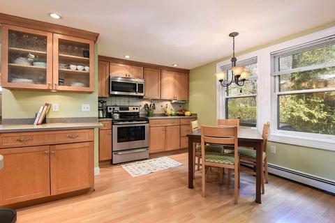 8 Oakcrest Rd, Needham, MA 02492 photo 7