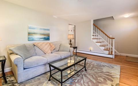 8 Oakcrest Rd, Needham, MA 02492 photo 11
