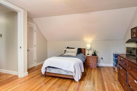 8 Oakcrest Rd, Needham, MA 02492 photo 16