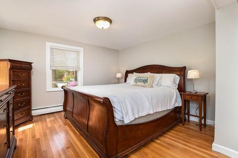 8 Oakcrest Rd, Needham, MA 02492 photo 12
