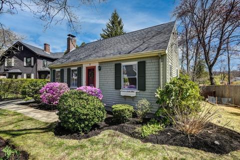 8 Oakcrest Rd, Needham, MA 02492 photo 2