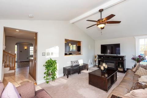 7 Kimberly Dr, Danvers, MA 01923 photo 25