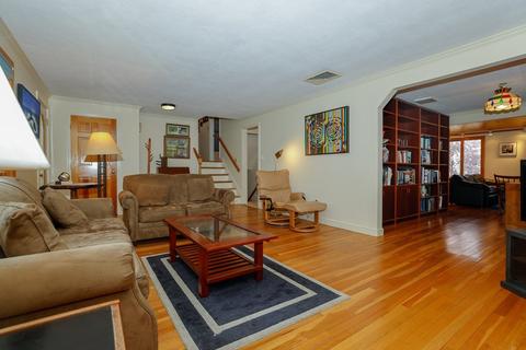11 Amelia Rd, Needham, MA 02494 photo 3