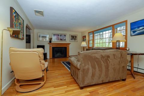 11 Amelia Rd, Needham, MA 02494 photo 2