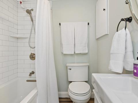 128 Chaffee Ave, Waltham, MA 02453 photo 29