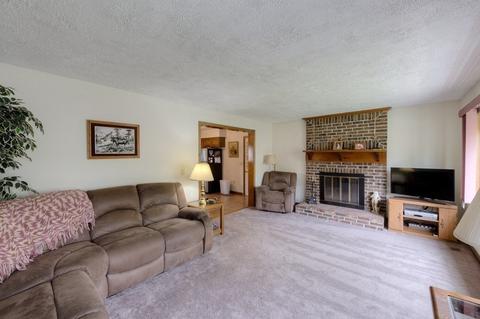 23 Riverside St, Palmer, MA 01069 photo 8
