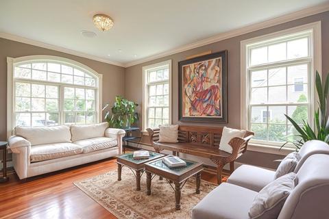 9 Argyle Ave, Wellesley, MA 02482 photo 3