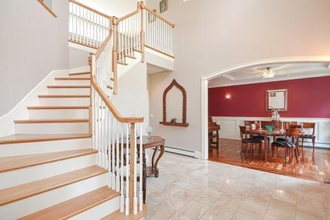 9 Argyle Ave, Wellesley, MA 02482 photo 5