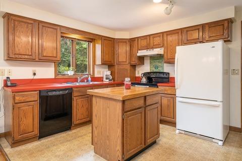 21 Sterling Dr, Easthampton, MA 01027 photo 13