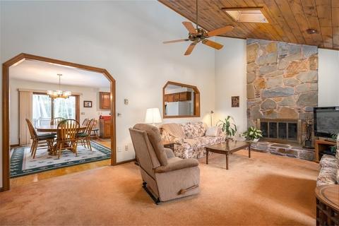 21 Sterling Dr, Easthampton, MA 01027 photo 9