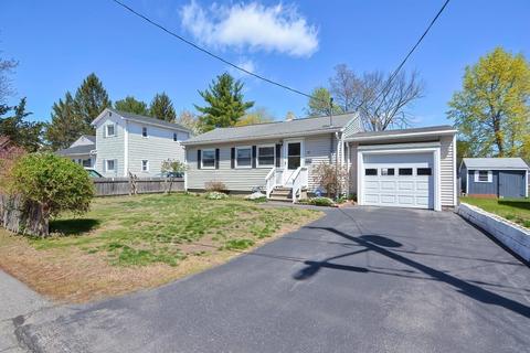 33 Markham Cir, Ayer, MA 01432 photo 2