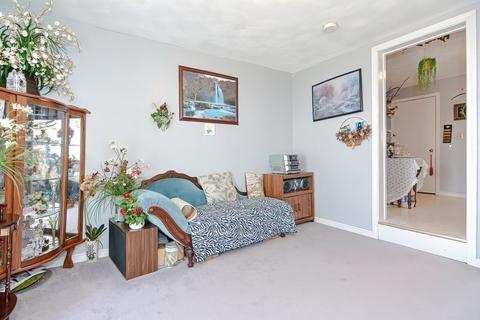 33 Markham Cir, Ayer, MA 01432 photo 5