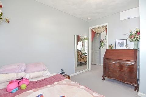 33 Markham Cir, Ayer, MA 01432 photo 14