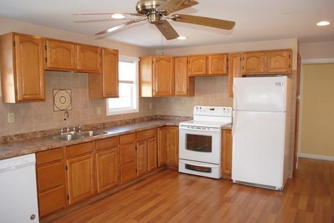 124 Ocean Ave, Warwick, RI 02889 photo 10
