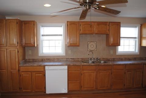 124 Ocean Ave, Warwick, RI 02889 photo 7